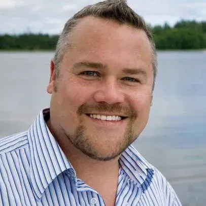 Victor Anasimiv, mortgage broker in Courtenay, British Columbia